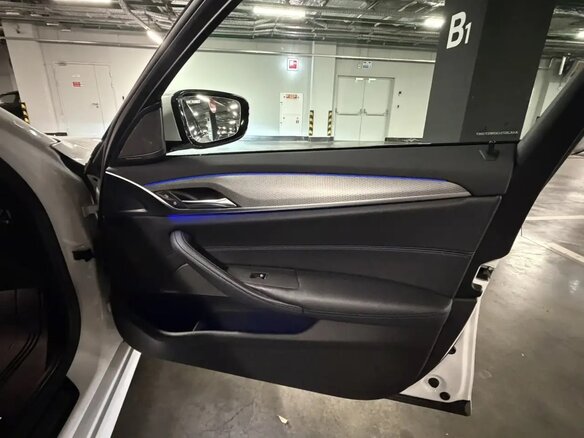 2018 BMW 5 серии 530i xDrive VII (G30/G31/G38), белый, 3250000 рублей - вид 13
