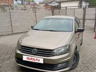 2015 Volkswagen Polo V Рестайлинг, бежевый, 840000 рублей, вид 1