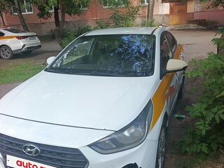 2018 Hyundai Solaris II, белый, 600000 рублей, вид 2