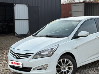 2015 Hyundai Solaris I Рестайлинг, белый, 1120000 рублей, вид 2