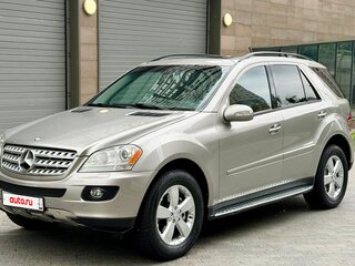 2005 Mercedes-Benz M-Класс 500 II (W164), серый, 1450000 рублей, вид 3
