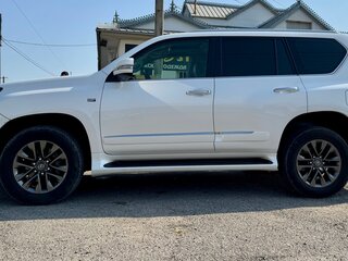 2016 Lexus GX 460 II Рестайлинг, белый, 5000000 рублей, вид 3