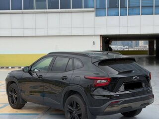 2023 Chevrolet Trax II, чёрный, 2092000 рублей, вид 5