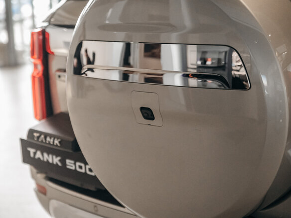 2026 Tank 500 Hi-Charge I, золотистый, 7699000 рублей - вид 16