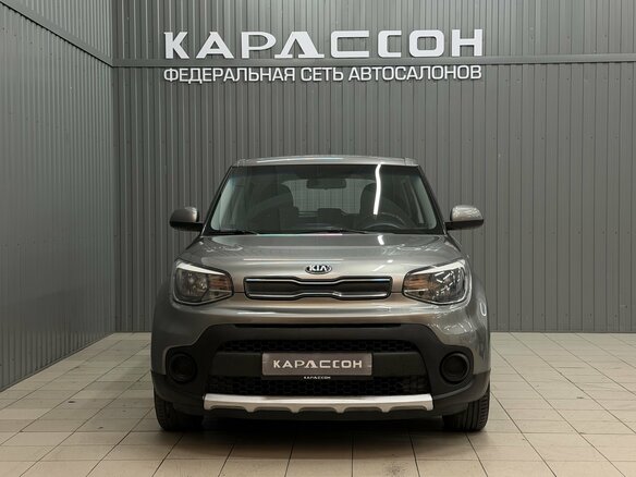 2018 Kia Soul II Рестайлинг, серый, 1239000 рублей - вид 2
