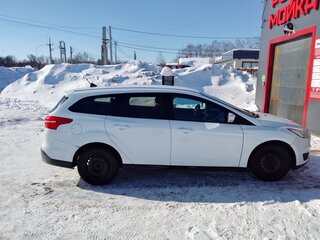 2017 Ford Focus III Рестайлинг, белый, 695000 рублей, вид 4