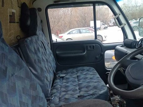 2002 Nissan Atlas, белый, 890000 рублей, вид 4