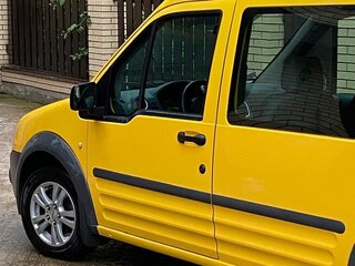 2012 Ford Tourneo Connect I Рестайлинг, жёлтый, 1100000 рублей, вид 3