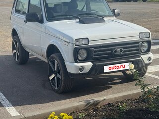 2026 Lada (ВАЗ) Niva Legend I Рестайлинг, белый, 1400000 рублей, вид 1