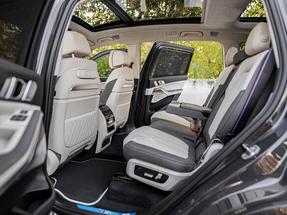 2026 BMW X7 40d I (G07) Рестайлинг, серый, 18190000 рублей - вид 27