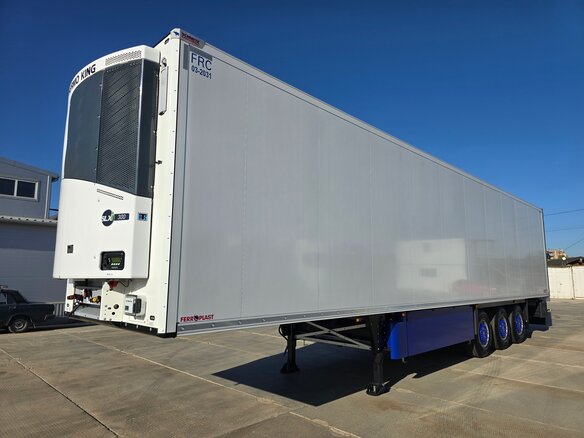 2025 Schmitz Cargobull SCB, белый