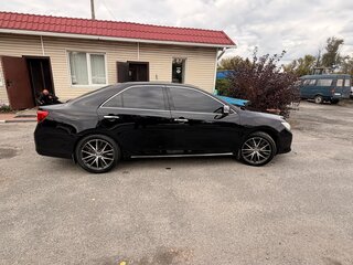 2012 Toyota Camry VII (XV50), чёрный, 1800000 рублей, вид 4