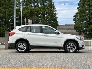 2019 BMW X1 18i sDrive II (F48), белый, 1539008 рублей, вид 4