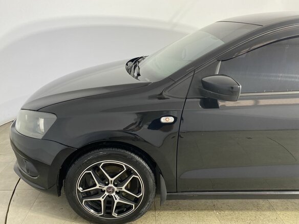 2012 Volkswagen Polo V, чёрный - вид 8