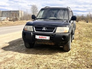 2003 Mitsubishi Pajero III, чёрный, 900000 рублей, вид 2