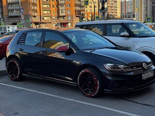 2019 Volkswagen Golf GTI VII Рестайлинг, чёрный, 2600000 рублей, вид 5