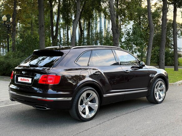 2016 Bentley Bentayga I, коричневый, 8700000 рублей - вид 7