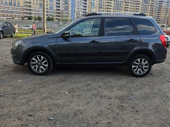 2014 Lada (ВАЗ) Granta I, серебристый - вид 1