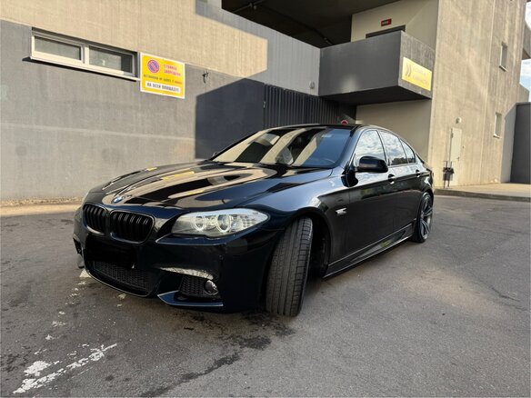 2010 BMW 5 серии 525d VI (F10/F11/F07), чёрный, 1800000 рублей - вид 1