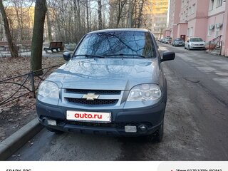 2017 Chevrolet Niva I Рестайлинг, серый, 590000 рублей, вид 1