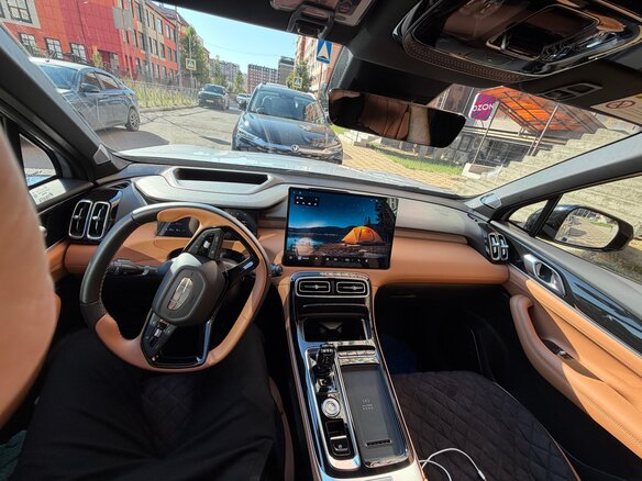 2025 Geely Boyue L II, серебристый, 1890000 рублей - вид 5