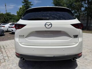 2023 Mazda CX-5 II Рестайлинг, белый, 2300001 рублей, вид 4