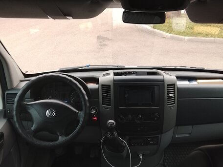 2012 Volkswagen Crafter, белый, 2500000 рублей, вид 2