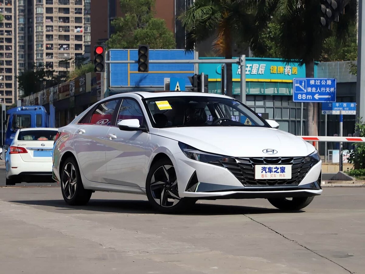 Открыть фотографии: Hyundai Elantra VII (CN7) Рестайлинг