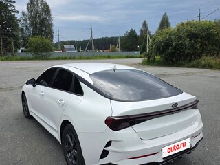 2021 Kia K5 III, белый, 1389000 рублей, вид 5
