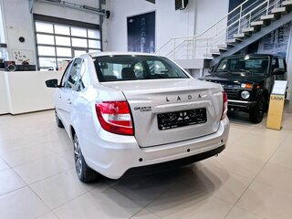 2025 Lada (ВАЗ) Granta I Рестайлинг, серебристый, 1315000 рублей, вид 3