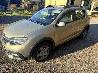 2019 Renault Sandero Stepway II Рестайлинг, белый, 1350000 рублей, вид 3