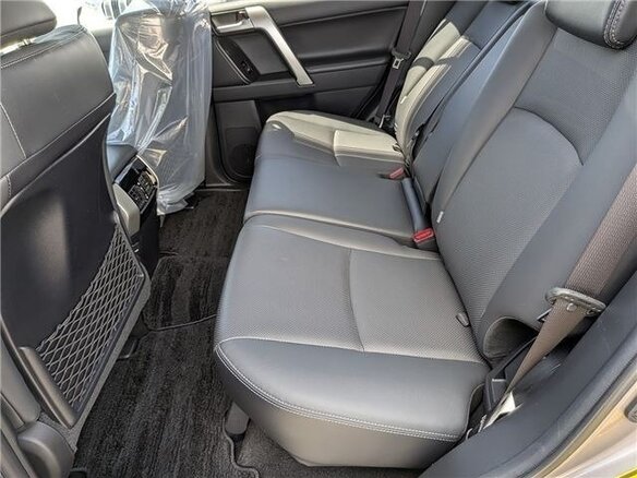 2023 Toyota Land Cruiser Prado 150 Series Рестайлинг 3, бежевый - вид 18