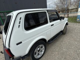 1999 Lada (ВАЗ) 2121 (4x4) I Рестайлинг, белый, 350000 рублей, вид 2