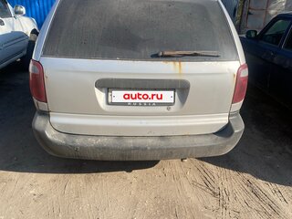 2002 Chrysler Voyager IV, серебристый, 300000 рублей, вид 2