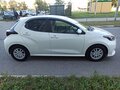 2020 Toyota Yaris IV, белый, 1325000 рублей - вид 7