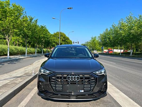 2023 Audi Q3 35 TFSI II (F3), серый, 2610010 рублей, вид 2