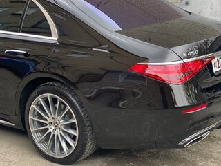 2020 Mercedes-Benz S-Класс 450 Long 4MATIC VII (W223), чёрный, 9500000 рублей, вид 4