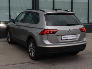 2019 Volkswagen Tiguan II, серебристый, 2195000 рублей, вид 3