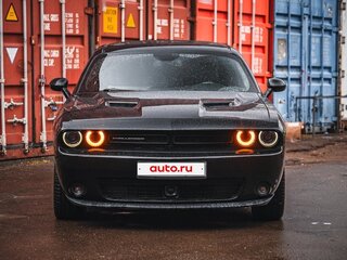 2017 Dodge Challenger III Рестайлинг 2, чёрный, 3690000 рублей, вид 3