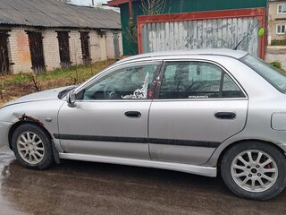 2002 Mitsubishi Carisma I Рестайлинг, серебристый, 250000 рублей, вид 4