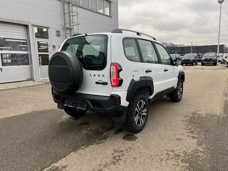 2026 Lada (ВАЗ) Niva Travel I Рестайлинг, белый, 1717000 рублей, вид 4