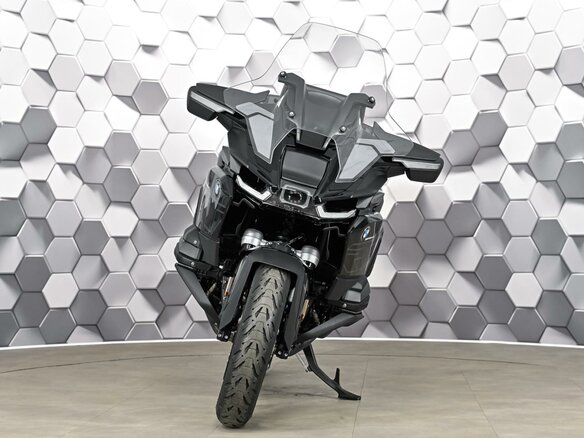 2025 BMW R 1300 RT, чёрный - вид 3
