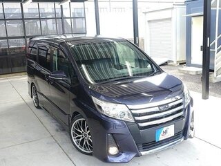 2017 Toyota Noah III (R80), фиолетовый, 1994500 рублей, вид 1
