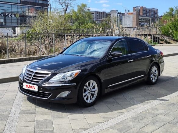 2013 Hyundai Genesis I Рестайлинг, коричневый, 1480000 рублей