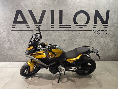 2020 BMW F 900 XR, жёлтый, 990000 рублей, вид 2