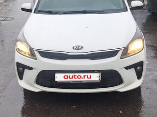 2019 Kia Rio IV, белый, 700000 рублей, вид 1