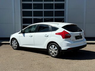 2012 Ford Focus III, белый, 656000 рублей, вид 3