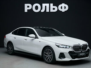 2025 BMW 5 серии 520i VIII (G60/G61/G68), белый, 7550000 рублей, вид 1