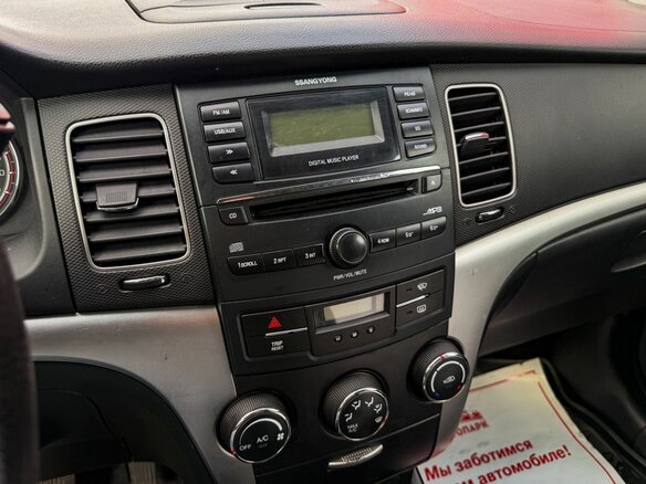 2011 SsangYong Actyon II, белый, 749000 рублей - вид 17