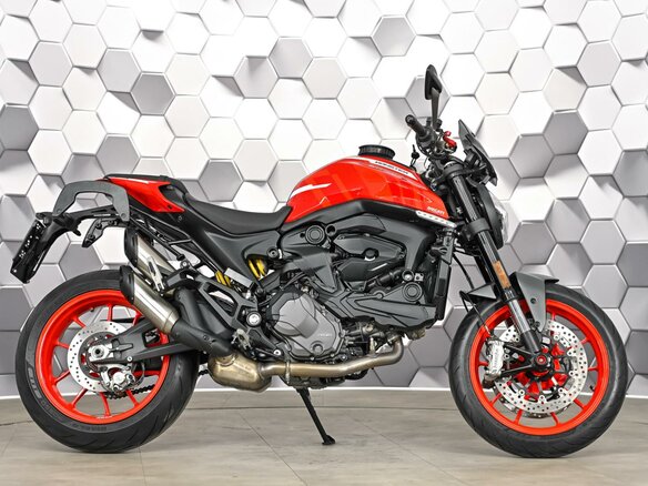 2021 Ducati Monster 937, красный, 819000 рублей - вид 2